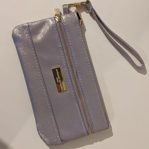 🌂 Lavender Clutch